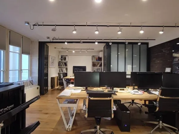 Bureau 48 m²