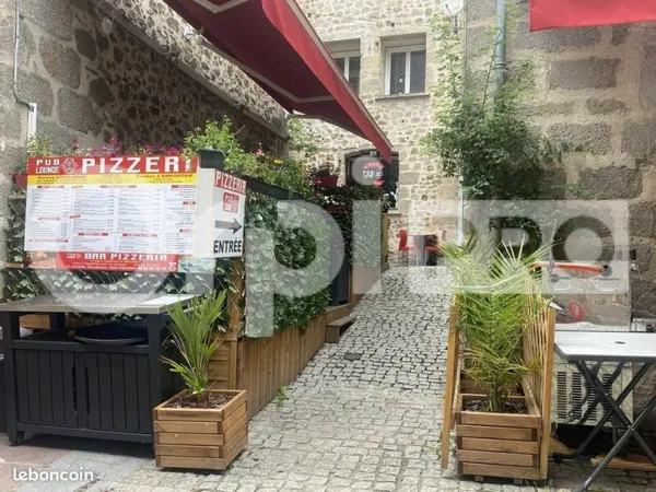 Crêperie/Pizzeria 250 m²