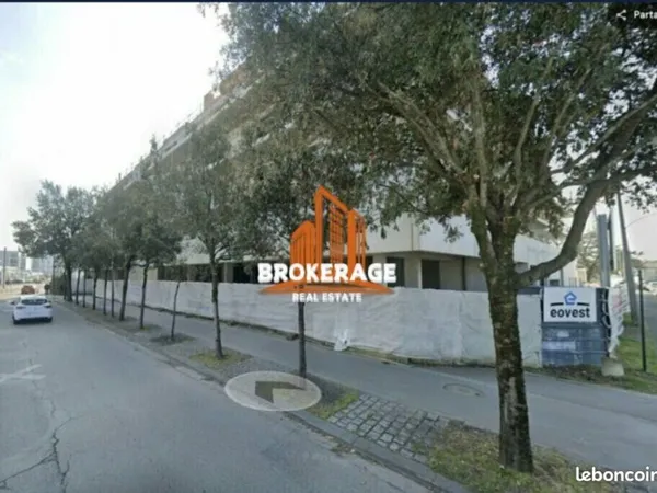 LOCAL COMMERCIAL 105 m² CENON