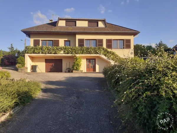 Maison 8 pièces 310 m²