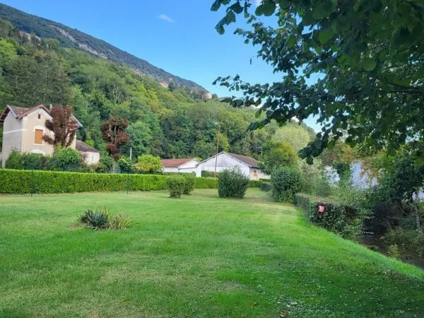 Terrain 970 m²