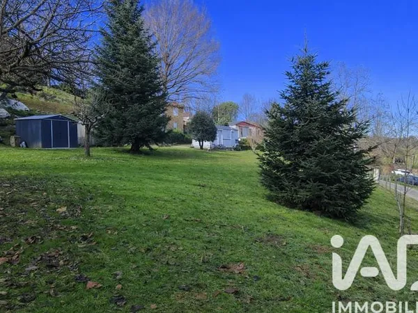 Terrain 1369 m²