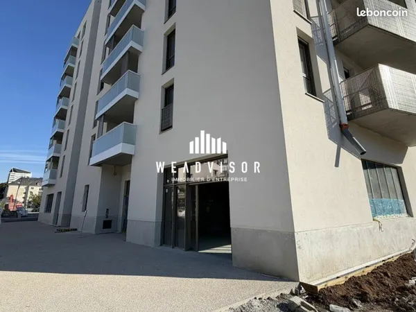 LOCAL COMMERCIAL 59 m² TOURS