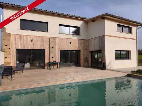 Maison 6 pièces 280 m²