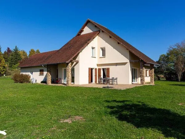 Maison 7 pièces 161 m²