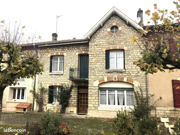 Maison de village 5 pièces 150 m²