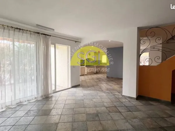 Villa 5 pièces 134 m²