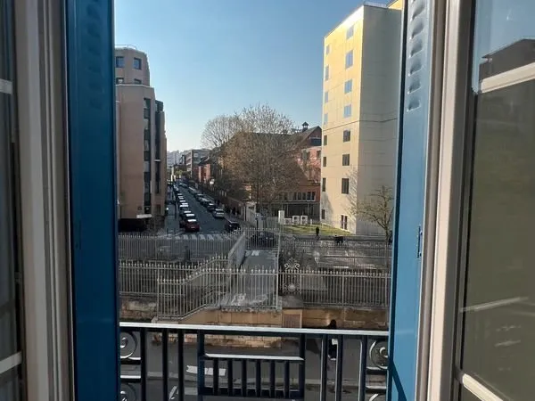 2 pièces lumineux-33m2- Métro Bel Air