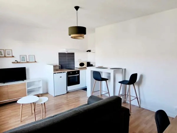 T1 Meublé neuf 26m2 - proche CHU et Université
