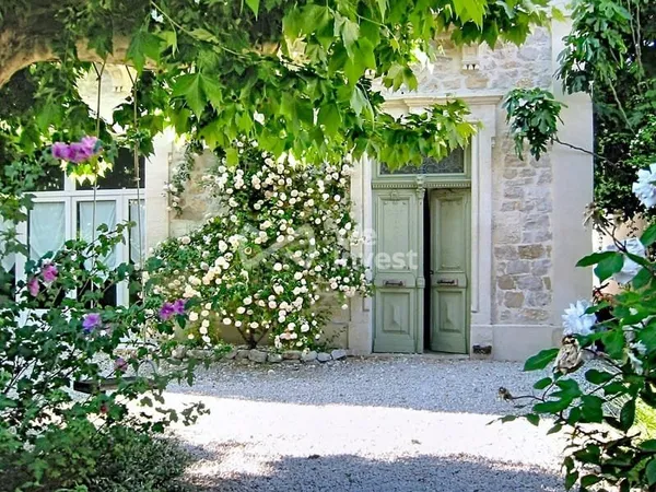 MAISON DE MAITRE