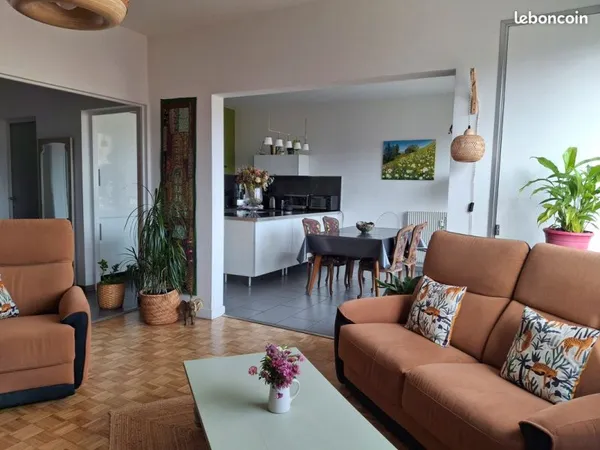 Bel appartement T3 lumineux en plein centre de Saint-Chamond