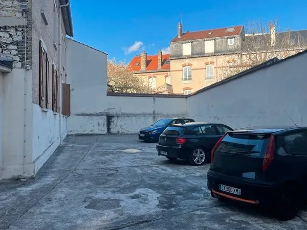 Parking aerien rue du barbatre à Reims