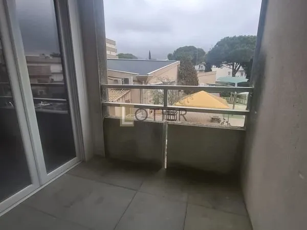 Studio 1 pièce 28 m²