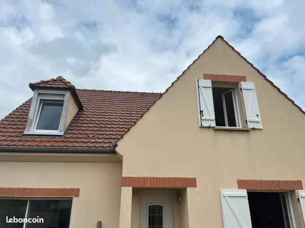 Maison individuelle 110 m² rénovée, terrain 1 000 m², garage 26 m², vendue louée