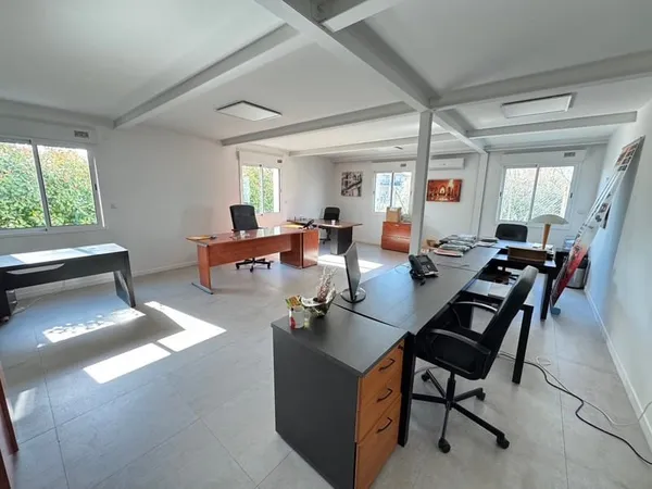 Bureaux Cugnaux 700m2 à la location