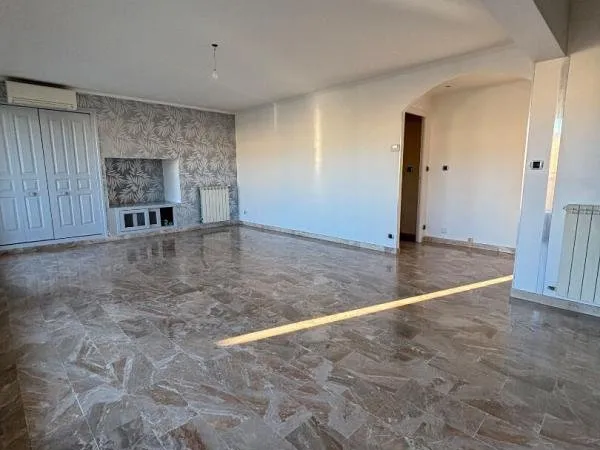 Superbe T4 de 105 m2 avec vue dégagée