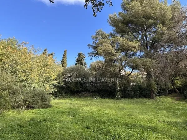 TERRAIN A BATIR LA SEYNE SUD