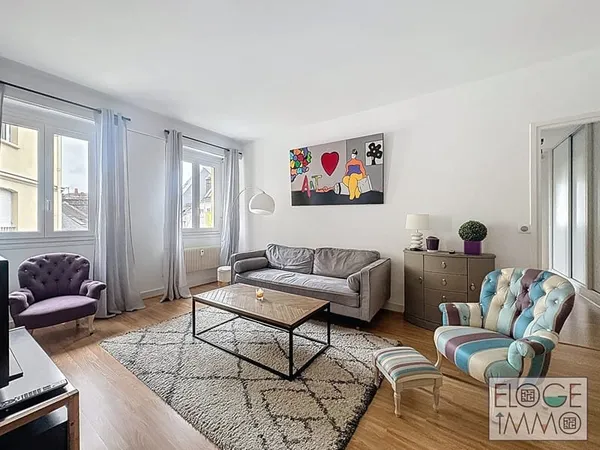 Appartement deux chambres, ascenseur!