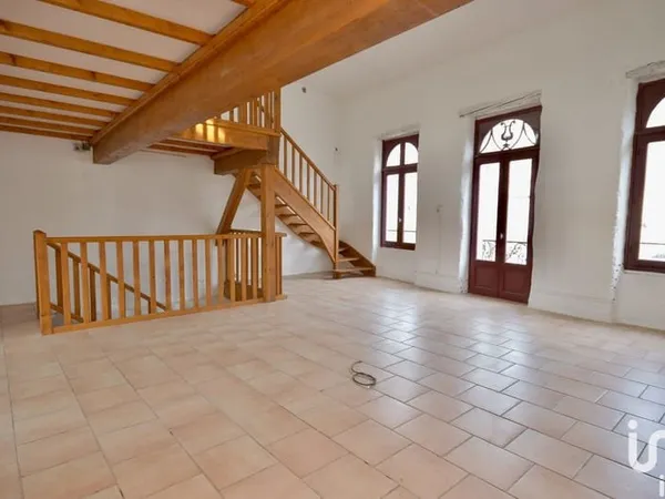 Immeuble commercial 164 m²