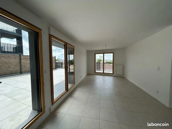 T3 72 m² dans un quartier dynamique
