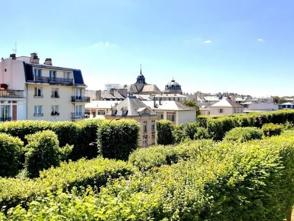 NOTRE DAME, 2P DE 40M² DANS L'ANCIEN AU SUD AVEC VUE DEGAGEE