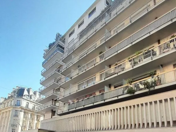 Parking 11 m²
