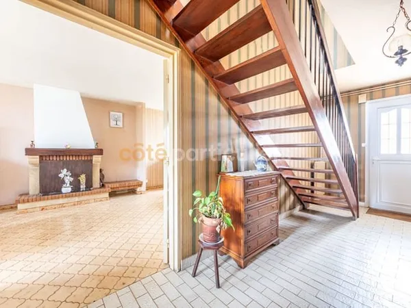 LE POIRE-SUR-VIE -- BEIGNON-BASSET -- MAISON FAMILIALE -- 4 CHAMBRES -- 117 m2 -- CALME -- POTENTIEL