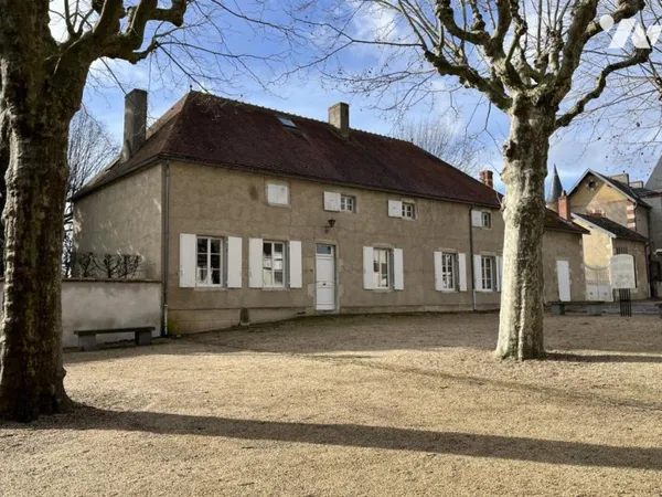 Maison 14 pièces 310 m²