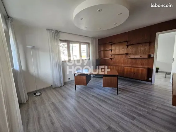 A louer local 43 m²