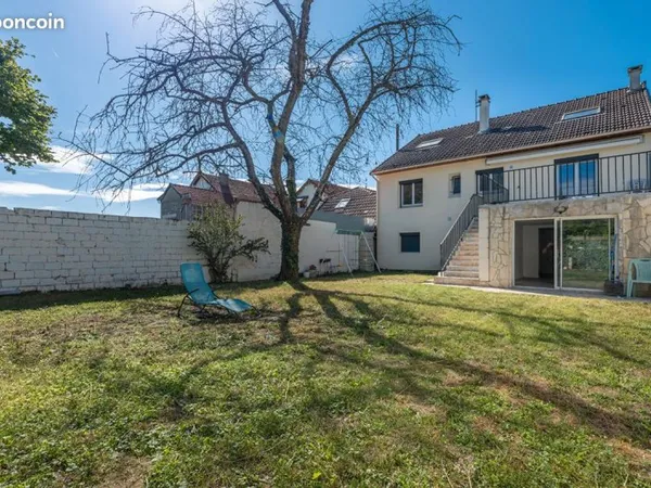Maison 7 pièces 182 m²