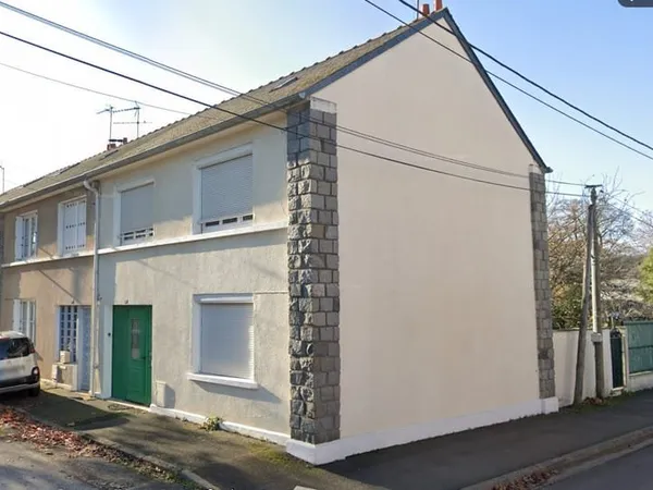 MAISON TYPE 4 - DOUTRE