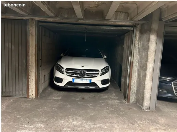 Box parking rue de la Pompe 16eme Paris