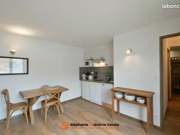 Studio 1 pièce 28 m²