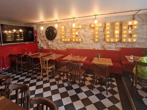 Boutique 130 m² PARIS