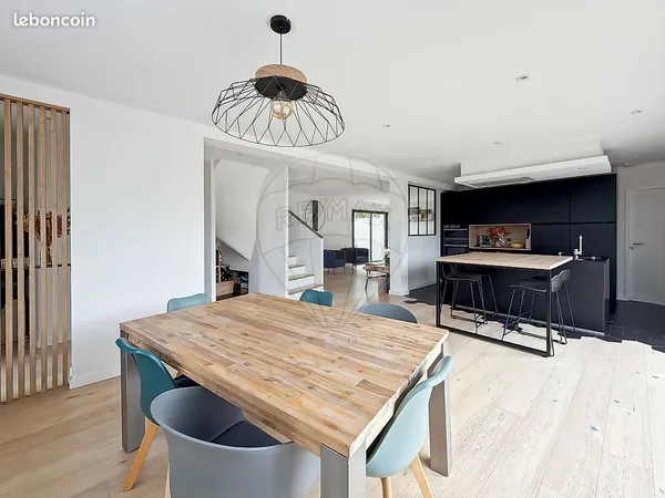 Maison 5 pièces 146 m²