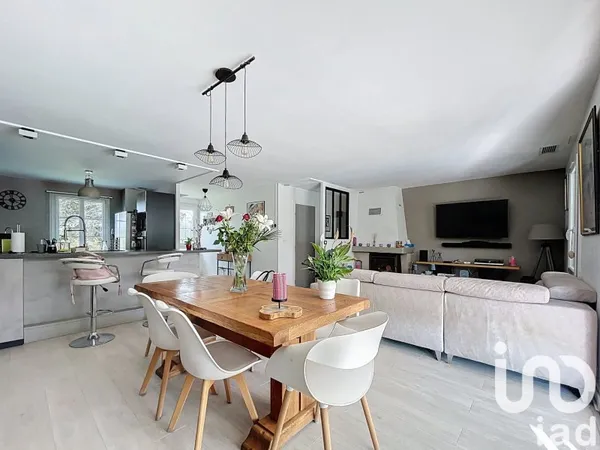 Maison 7 pièces 180 m²