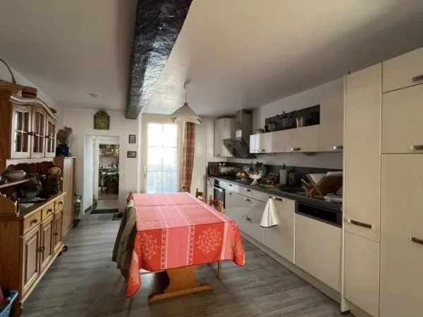 Immeuble de rapport 6 pièces 138 m²