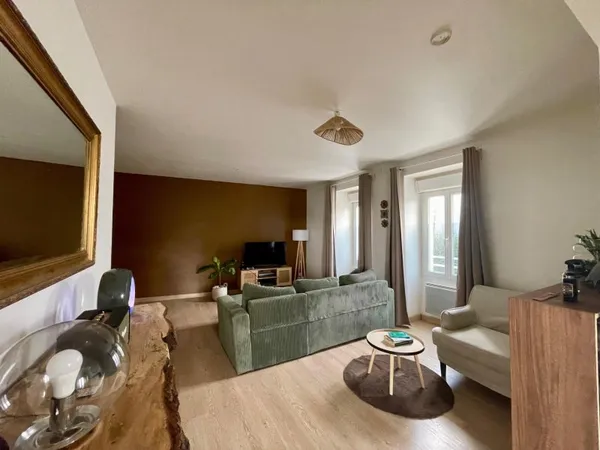 À seulement 8 minutes du centre de Nantes - Appartement T3 en duplex avec vue sur la Loire- 9420€ de