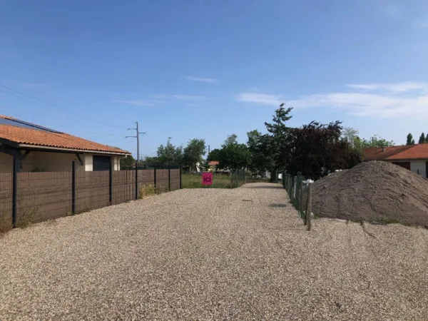 Terrain 960 m²