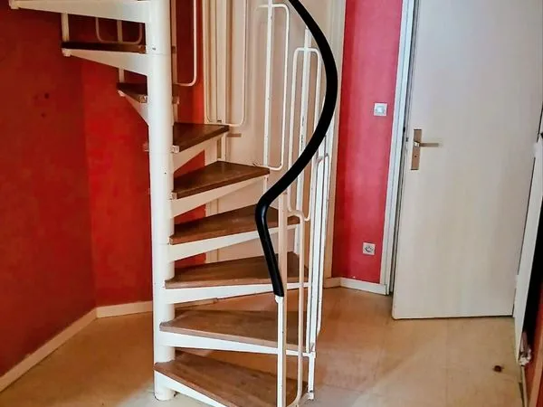 Location F4 56 m2 duplex
