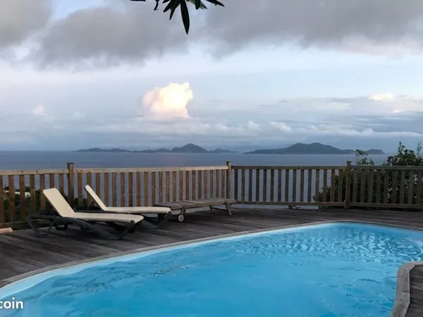 Appartement T3 Vieux Fort - VUE sur LES SAINTES, Piscine & Zéro Vis-à-vis