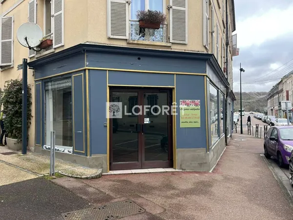 Local commercial 1 pièce 30 m²
