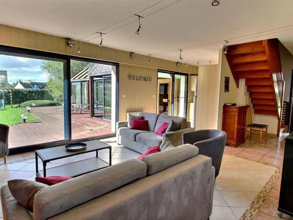 Villa 8 pièces 133 m²