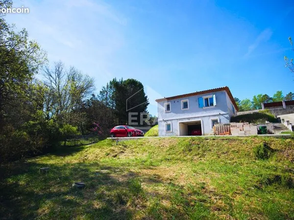 Propriété 4 pièces 108 m²