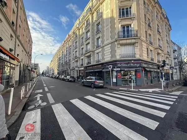 Local 120 m²