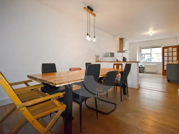 Maison de ville 165 m² - Centre de Caussade - 4 chambres + bureau - Garage