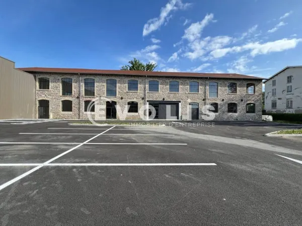 Local d'activité 412 m²