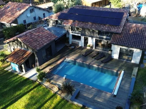 Maison 10 pièces 311 m²