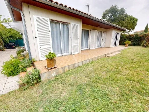 Maison de plain-pied 5 pièces 105 m²