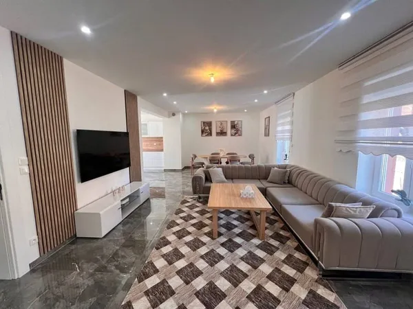 Maison 6 pièces 160 m²